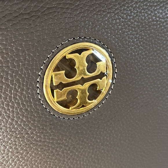 Tory Burch Carson Hobo Bag Silver Maple Pebbled Leather NWT Style 75421 - Picture 11 of 17